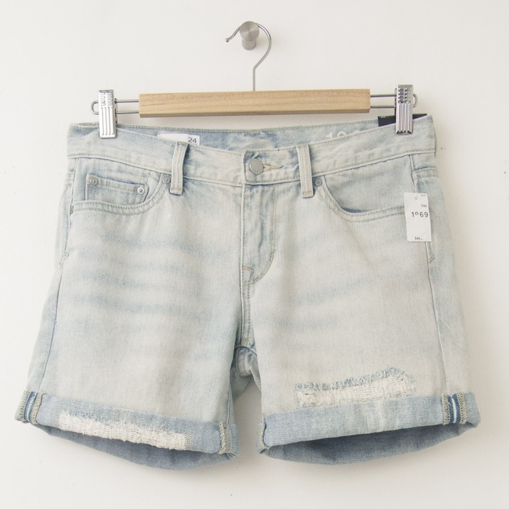 Gap Sexy Boyfriend Denim Shorts